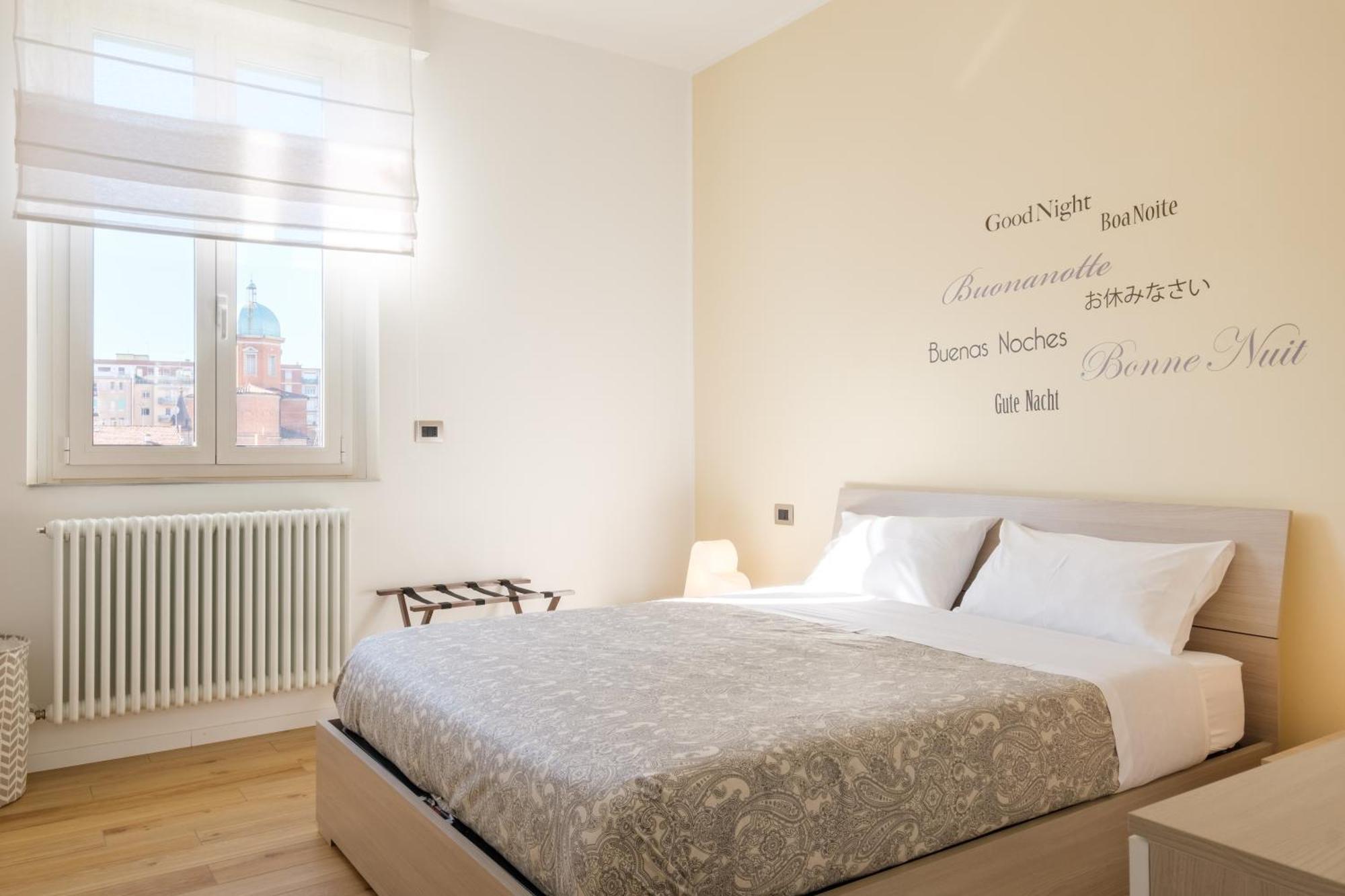 Scandellari Apartments - Stylish Stay For Two Guests Bolonha Exterior foto