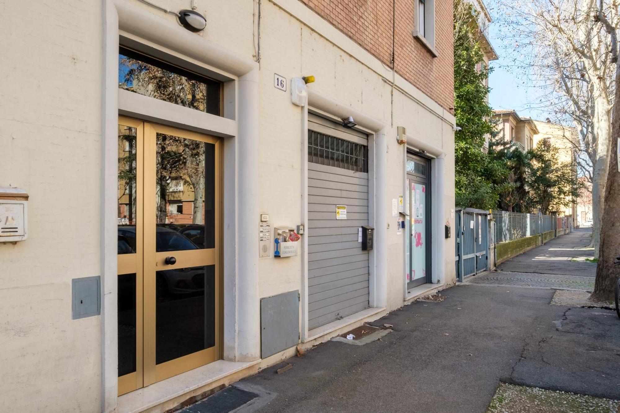 Scandellari Apartments - Stylish Stay For Two Guests Bolonha Exterior foto